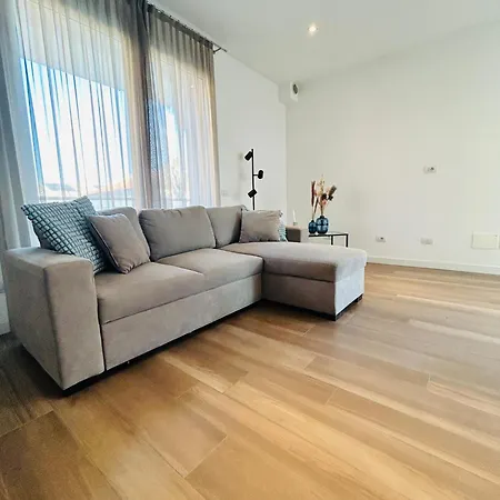 Menotti Attico-flexrent Immobiliare Abissinia Διαμέρισμα Ριτσιόνε