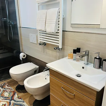 Menotti Attico-flexrent Immobiliare Abissinia * Ριτσιόνε