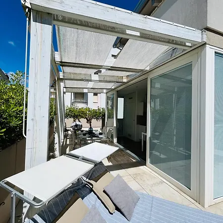 Menotti Attico-flexrent Immobiliare Abissinia Apartamento