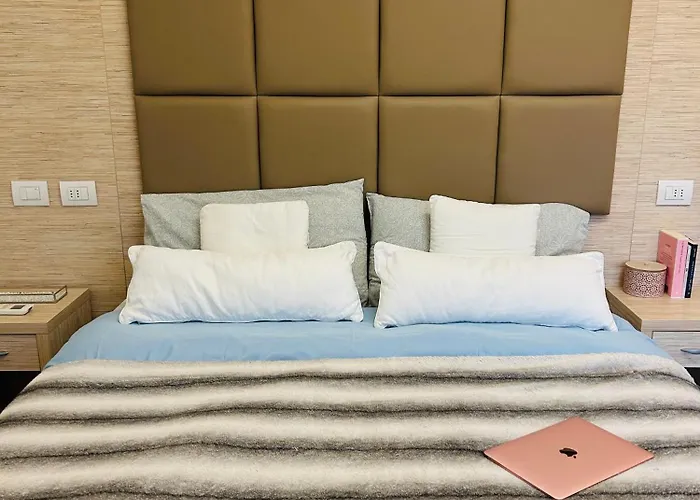 דירה Menotti Attico-flexrent Immobiliare Abissinia ריצ'יונה