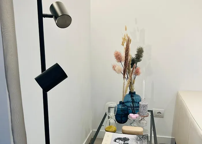 Menotti Attico-flexrent Immobiliare Abissinia דירה ריצ'יונה