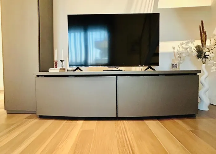 דירה Menotti Attico-flexrent Immobiliare Abissinia ריצ'יונה