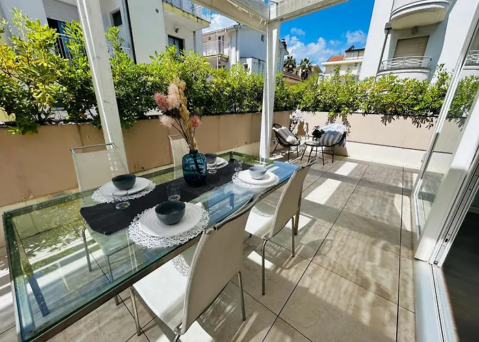 Menotti Attico-flexrent Immobiliare Abissinia דירה