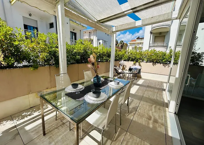 Menotti Attico-flexrent Immobiliare Abissinia דירה ריצ'יונה