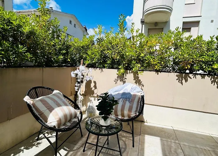 Menotti Attico-flexrent Immobiliare Abissinia ריצ'יונה