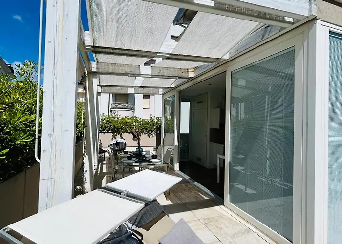 Menotti Attico-flexrent Immobiliare Abissinia דירה