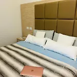 アパート Menotti Attico-flexrent Immobiliare Abissinia *