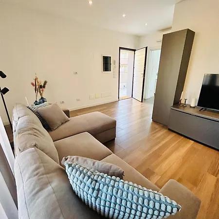 Menotti Attico-flexrent Immobiliare Abissinia Риччоне