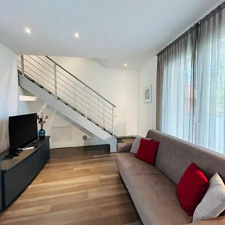 Menotti Attico-flexrent Immobiliare Abissinia * Риччоне