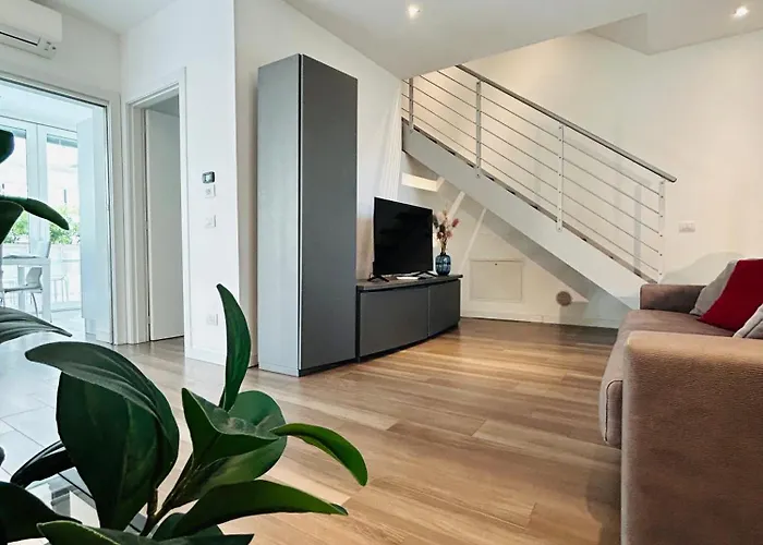 Menotti Attico-flexrent Immobiliare Abissinia 아파트