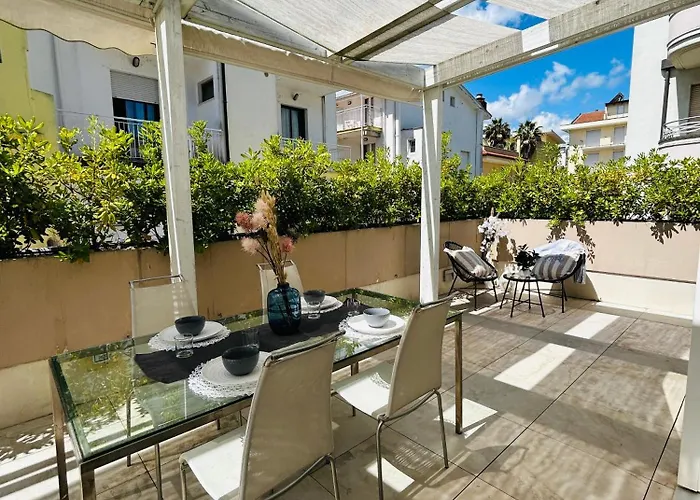 Menotti Attico-flexrent Immobiliare Abissinia 아파트 *